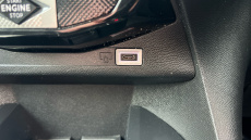 DS 3 1.2 PureTech 130 Rivoli 5dr EAT8 Petrol Hatchback